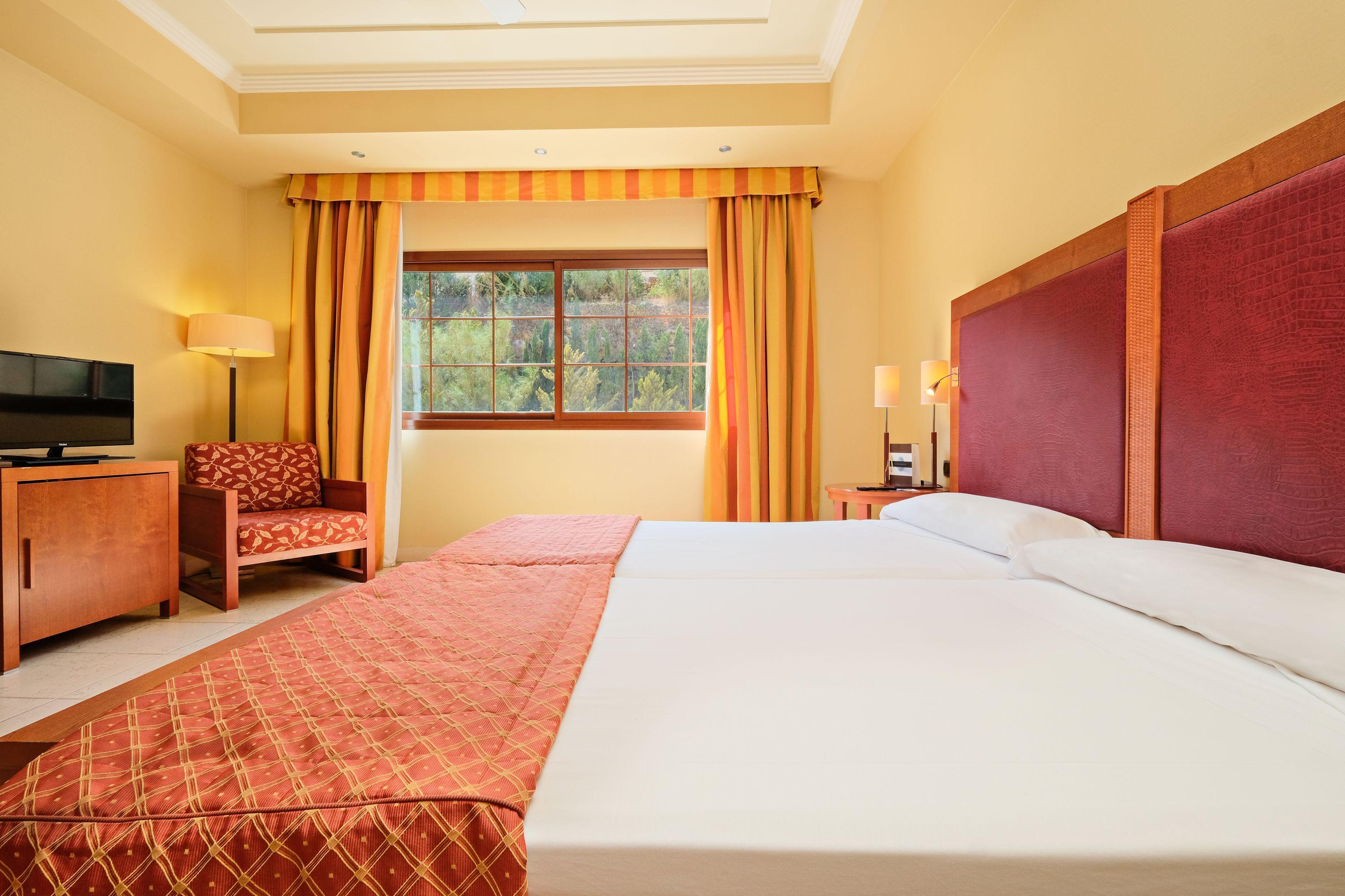 Hotel Envia Almeria Spa & Golf Aguadulce  Luaran gambar A room at the hotel