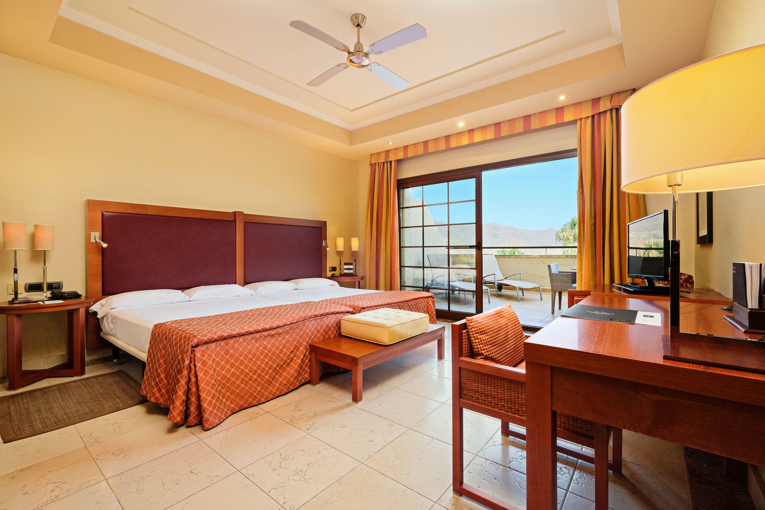Hotel Envia Almeria Spa & Golf Aguadulce  Luaran gambar A room at the hotel