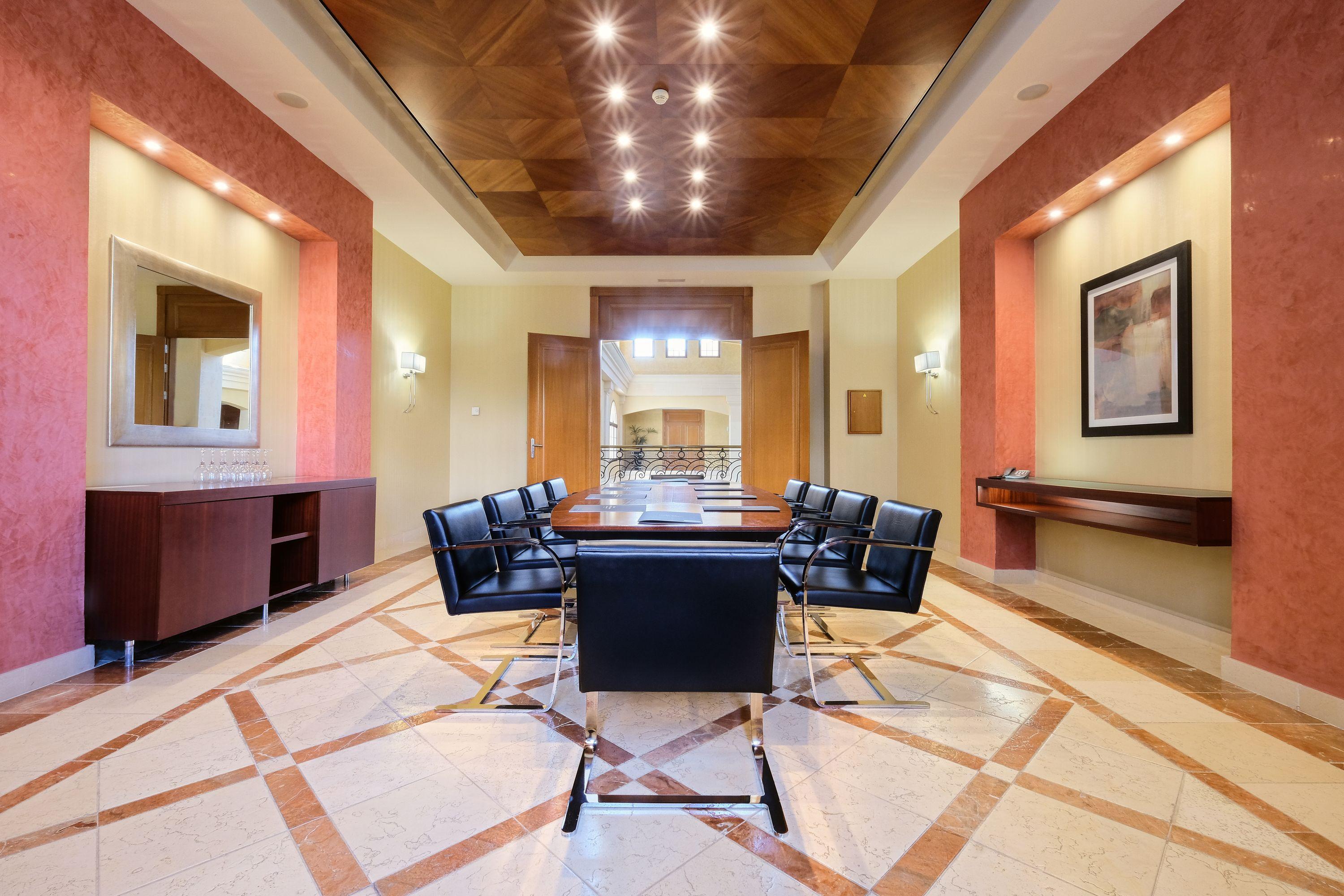 Hotel Envia Almeria Spa & Golf Aguadulce  Luaran gambar The interior of the club