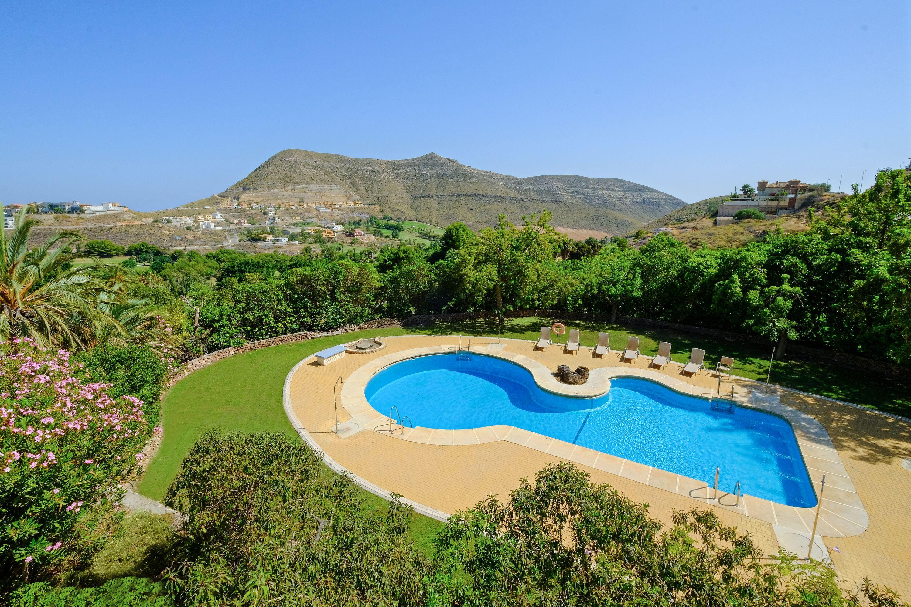 Hotel Envia Almeria Spa & Golf Aguadulce  Luaran gambar The swimming pool at the hotel