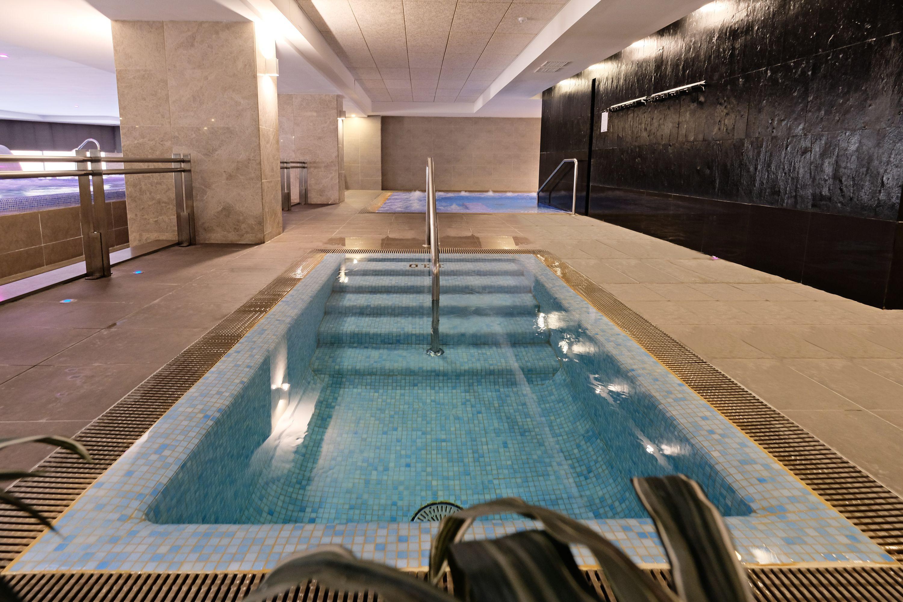 Hotel Envia Almeria Spa & Golf Aguadulce  Luaran gambar The swimming pool at the hotel