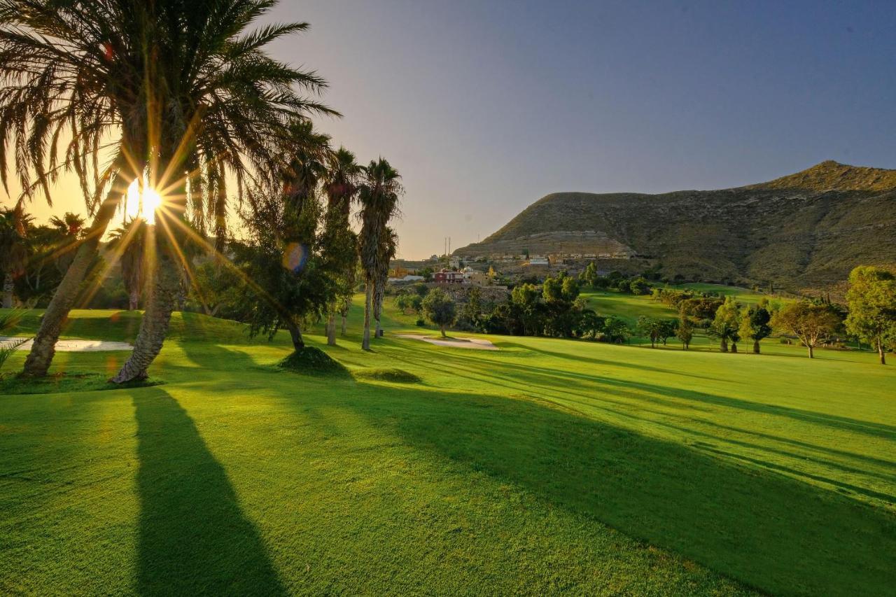Hotel Envia Almeria Spa & Golf Aguadulce  Luaran gambar Golf course at the resort